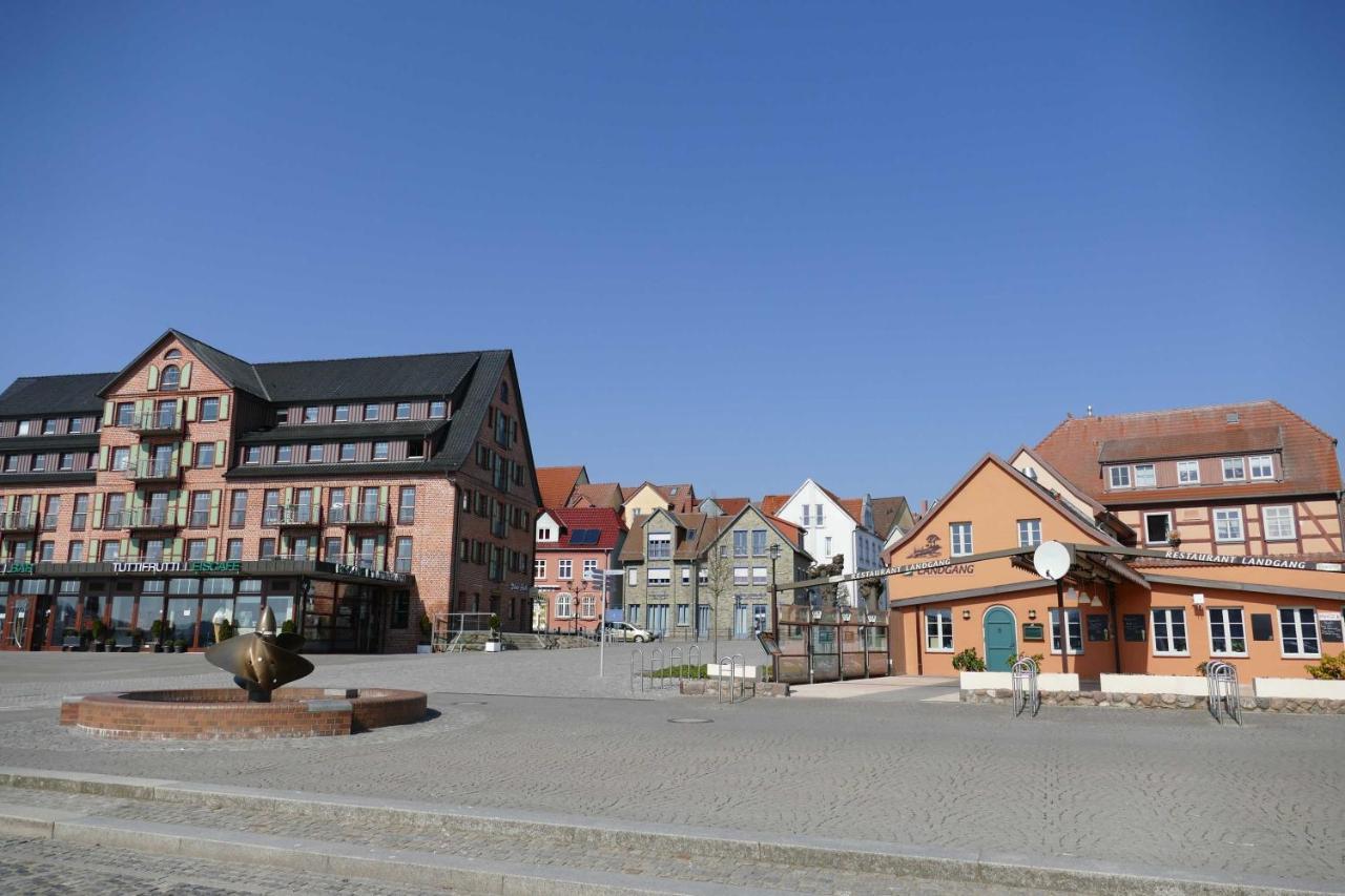Ferienwohnung "Waren Am Hafen" Objekt-Id 11992-8 Екстер'єр фото
